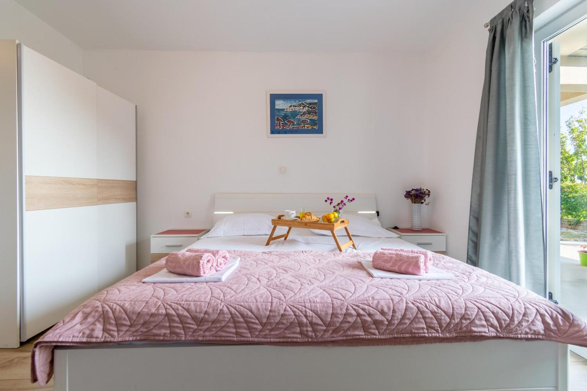 Apartman Buljan มาคาร์สกา ภายนอก รูปภาพ